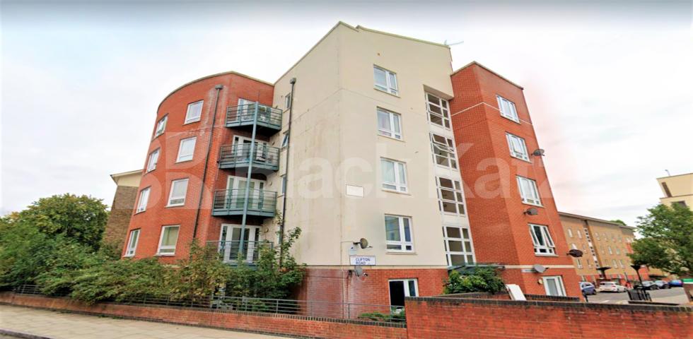 			Balcony Property, 2 Bedroom, 1 bath, 1 reception Apartment			 Nightingale Lane, Essex Road